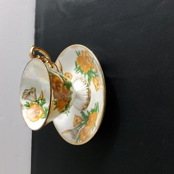 August Poppy Teacup & Saucer - Picture 1 of 4